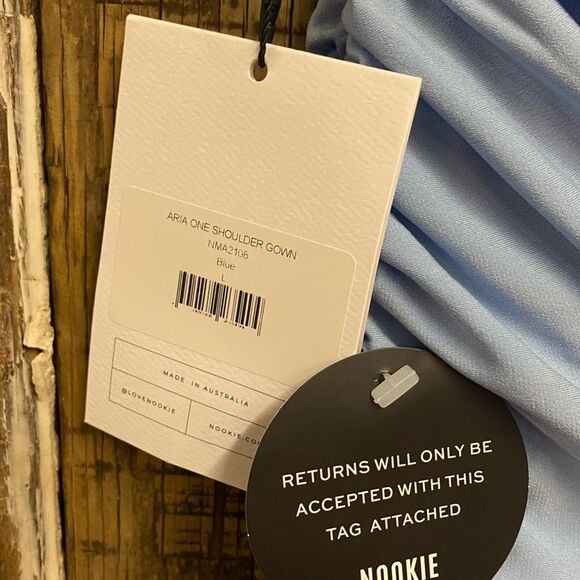 Nookie Aria One Shoulder Gown Blue
Dress maxi stretch Revolve NWT L - Picture 11 of 13